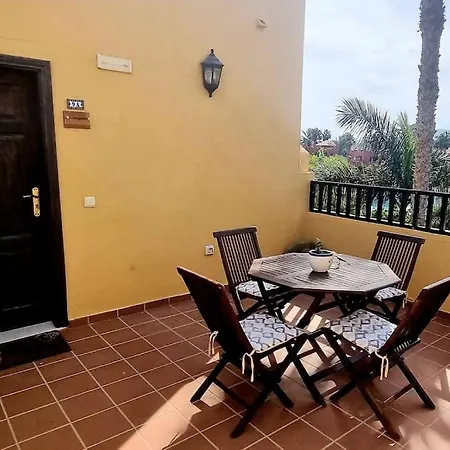Frangipani Con Terrazza E Piscina *