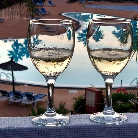 Frangipani - With Terrace & Shared Pool Apartamento