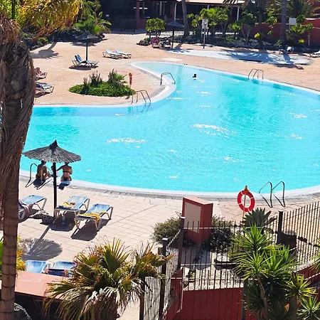 Apartment Frangipani - With Terrace & Shared Pool