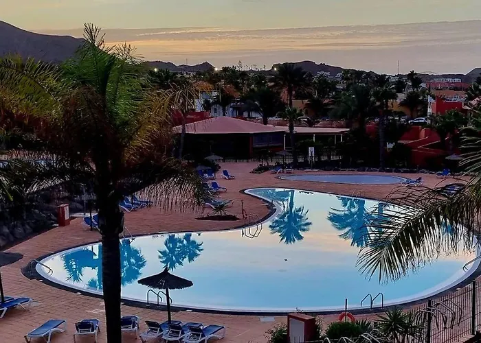 Daire Frangipani - With Terrace & Shared Pool