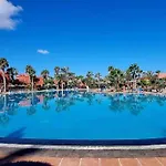 Frangipani - With Terrace & Shared Pool Apartman