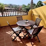 Frangipani - With Terrace & Shared Pool Apartman