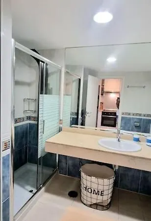 Frangipani - With Terrace & Shared Pool Daire